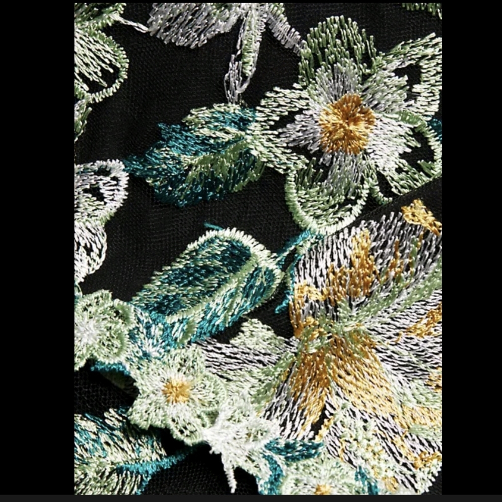Marchesa Notte Floral Applique 3D Embroidered Tea Length Gown Tulle Size 8 - Picture 7 of 17
